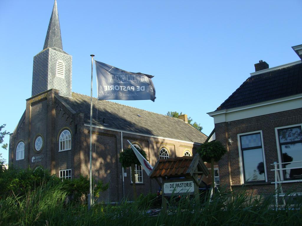 B&B De Pastorie Bij Dokkum Reitsum Dış mekan fotoğraf